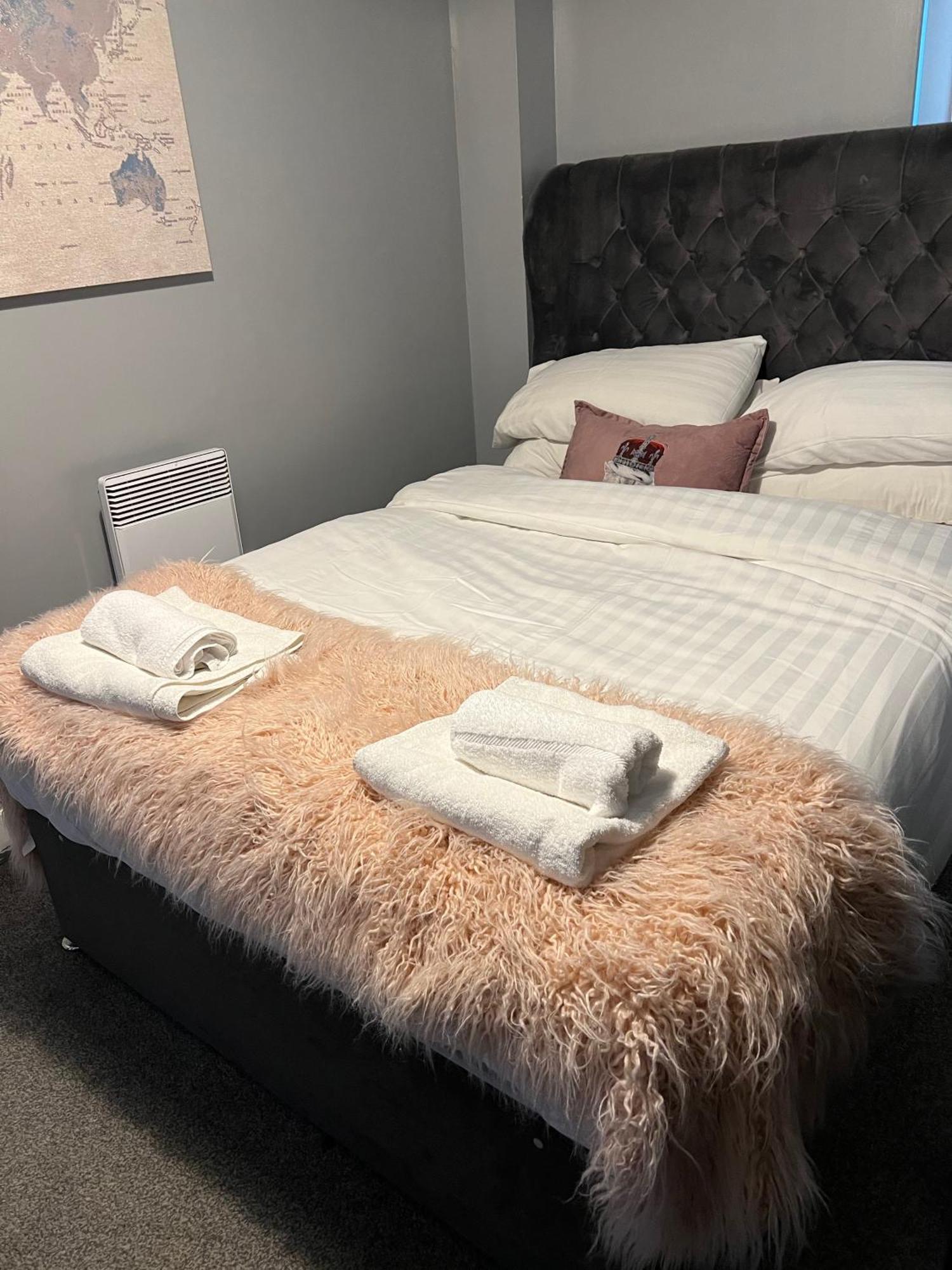 2 Bedroom Free Parking By Concert Square Sleeps 8 Liverpool Zewnętrze zdjęcie